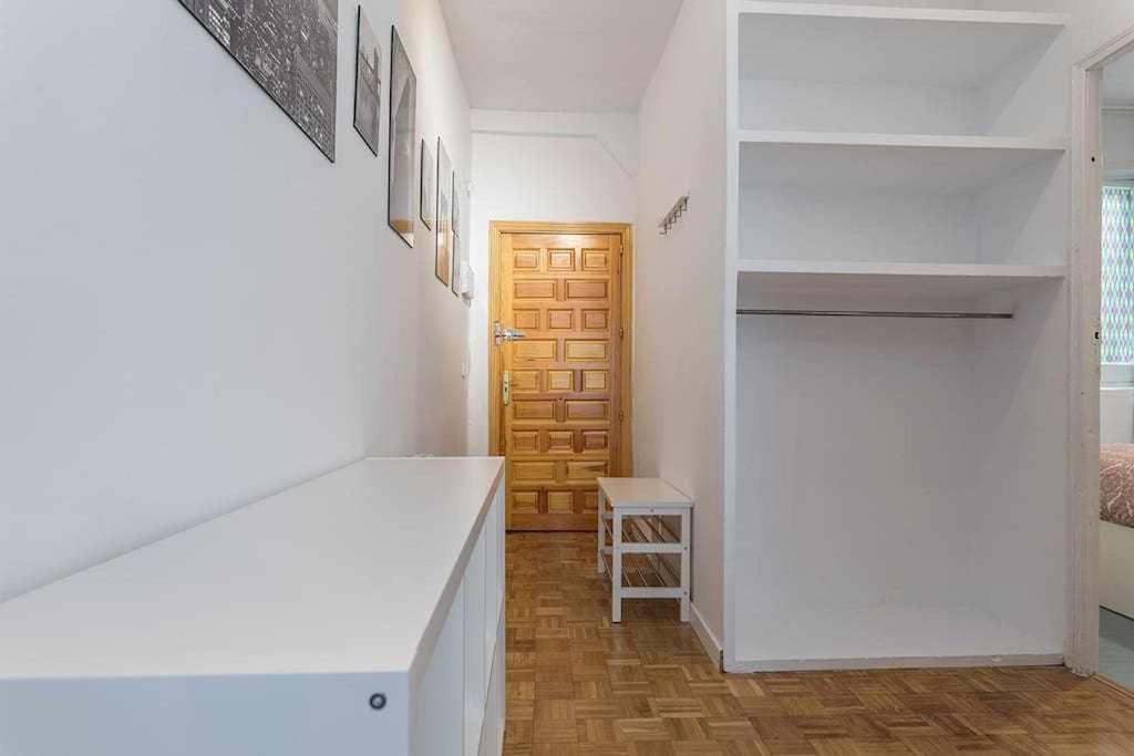 Apartamento Confortable En Atocha Apartment Madrid Exterior photo