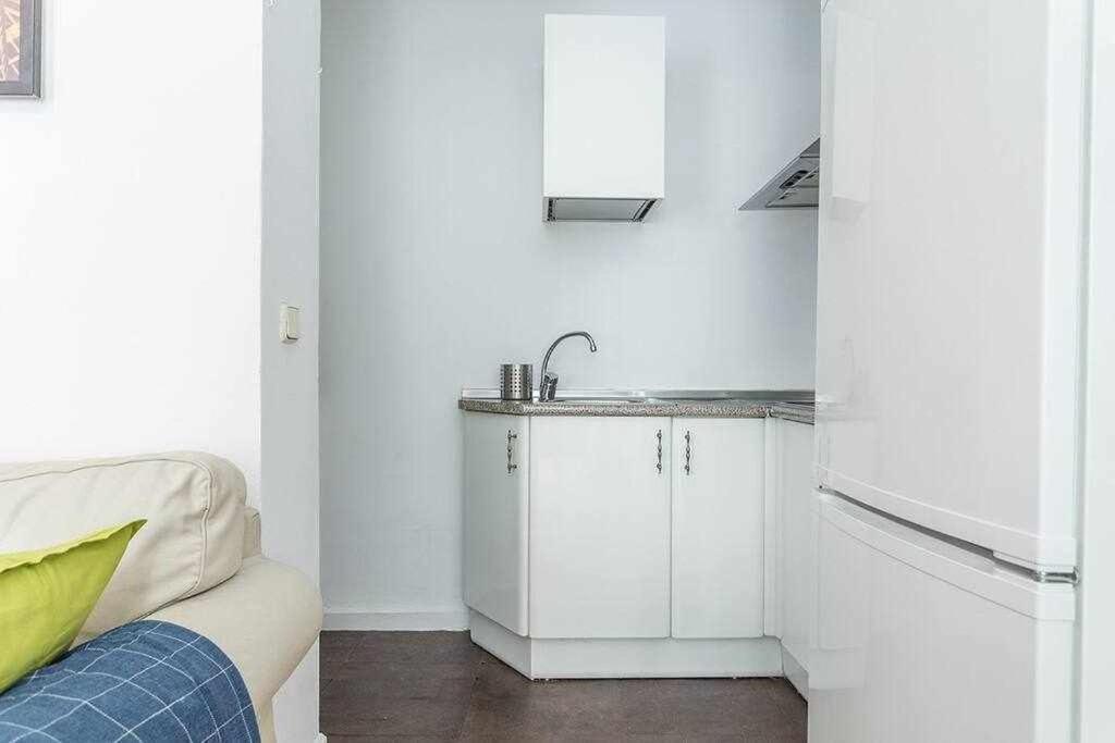 Apartamento Confortable En Atocha Apartment Madrid Exterior photo